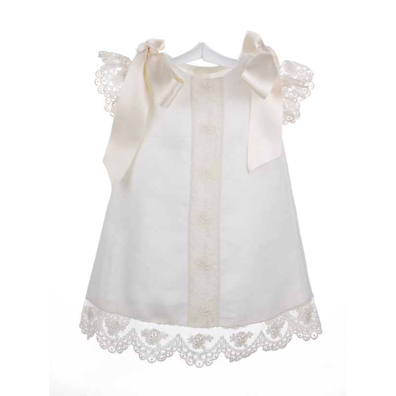 Vestido de lino con encanje de tul Vestido de lino con encanje de tul