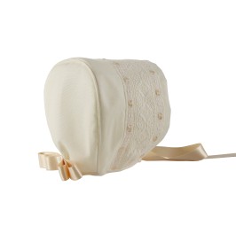 Capota para bebé  batista organdizada y entredos de batista bordada